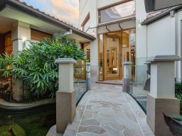 contemporary-door-and-sidelight-entries-26