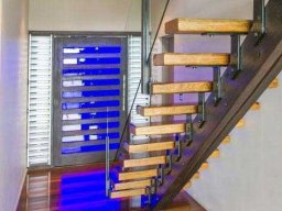 contemporary-pivot-door-and-sidelight-entries-46