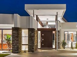 contemporary-pivot-door-and-sidelight-entries-55