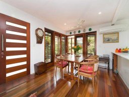 contemporary-pivot-door-entries-6