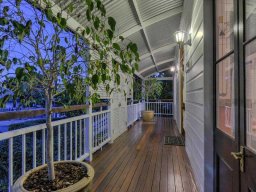 verandah-gates-32