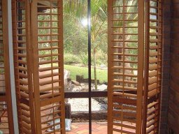 plantation-shutters-31