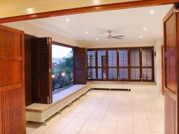 plantation-shutters-37